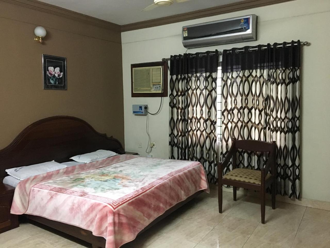 Hotel Royal Wings Nedumbassery Exterior foto